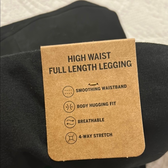 PINK Victoria's Secret Black and Pink Leggings with Gradient Logo - Picture 3 of 8